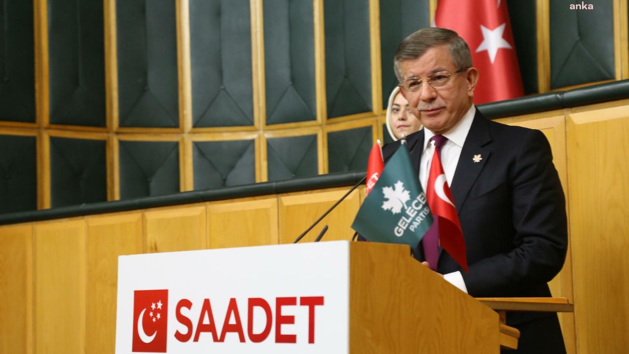 Ahmet Davutoğlu: "Süratle bir Anayasızlaşmaya gidiyoruz"