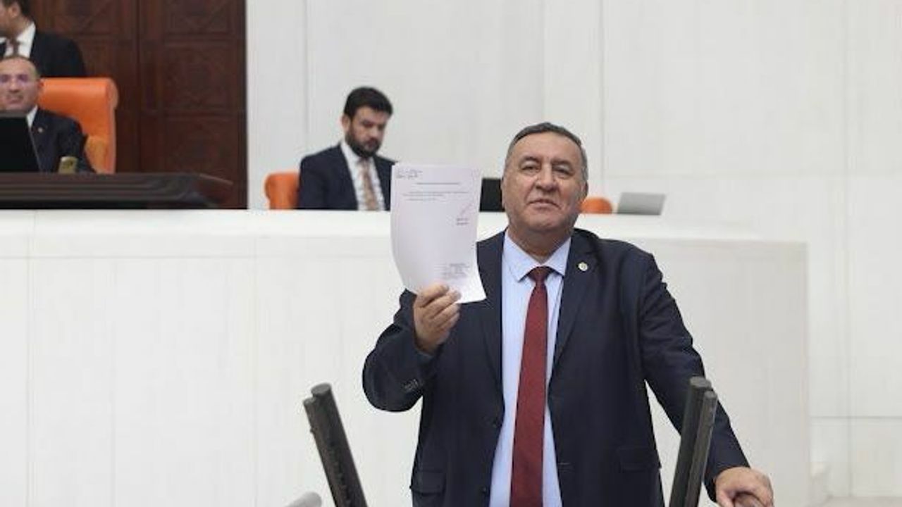 Ömer Fethi Gürer, “diplomalı işsizler” sorununu Meclis gündemine taşıdı