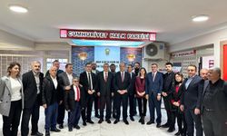 Oğuz Kaan Salıcı CHP Tokat İl Başkanlığını ziyaret etti