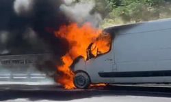 Anadolu Otoyolu’nda seyir halindeki minibüs yandı