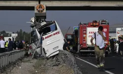 Ankara'da feci yolcu otobüsü kazası...9 ölü 26 yaralı