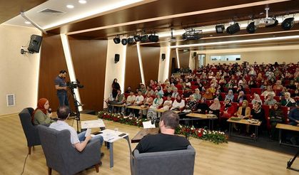 Kayseri Talas'ta 'Gençliğin Aklına Takılanlar' cevap buldu