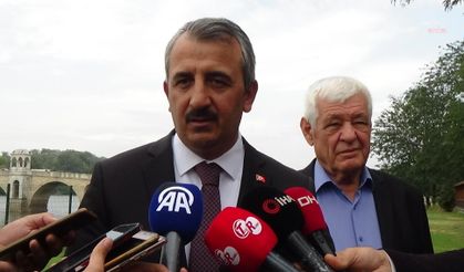 Edirne Valisi Sezer Kırklareli'nde arama kurtarma çalışmalarının devam ettiğini bildirdi