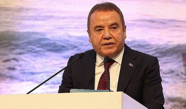 Antalya Büyükşehir Belediye Başkanı Böcek' ten Şanlı Takımlara Davet