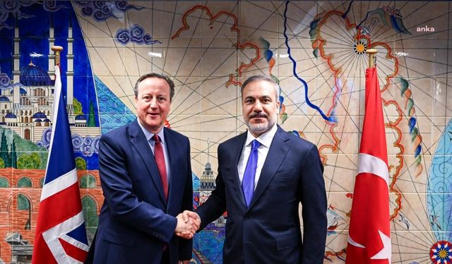 Dışişleri Bakanı Fidan, Birleşik Krallık Dışişleri Bakanı Cameron ile Brüksel’de görüştü