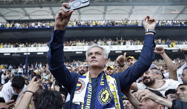 KAP'a bildirilen ücret ortaya çıktı: Mourinho, Fenerbahçe'den bir sezonda 370 milyon lira alacak