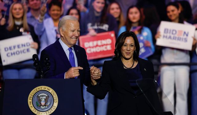 Biden’ın adaylıktan çekilmesinin ardından Demokratların seçim kampanyasına rekor bağış
