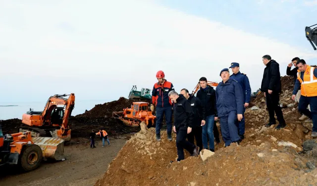 Artvin'de heyelan! Toprak altında 4 kişinin cansız bedenine ulaşıldı