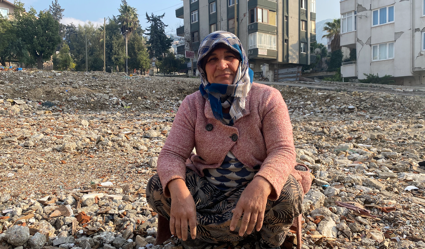 6 Şubat depremlerinin birinci yılında Hataylılar acılarını silmeye çalışıyor