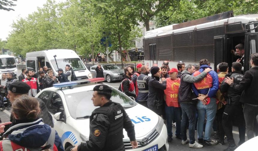 İstanbul'da Taksim'e yürümek isterken gözaltına alınanlardan 175'i serbest bırakıldı