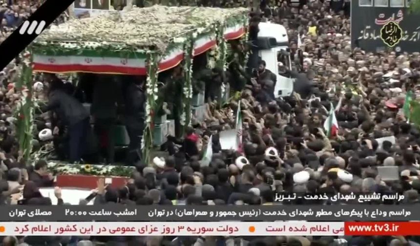 Tebriz'de İran Cumhurbaşkanı Reisi için tören düzenleniyor